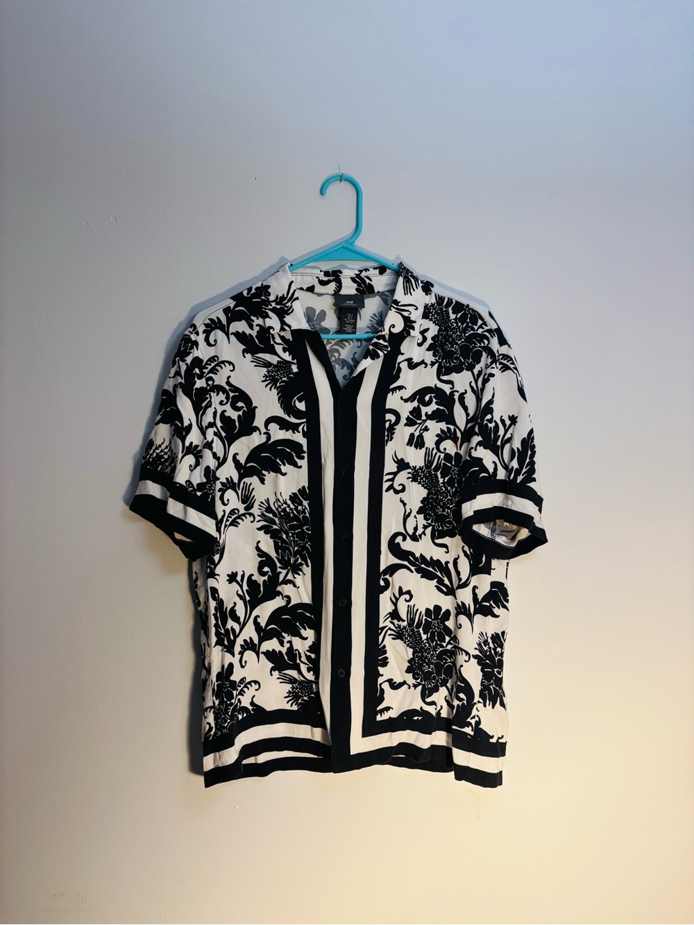 H&M Black and White Floral Button-Down Shirt